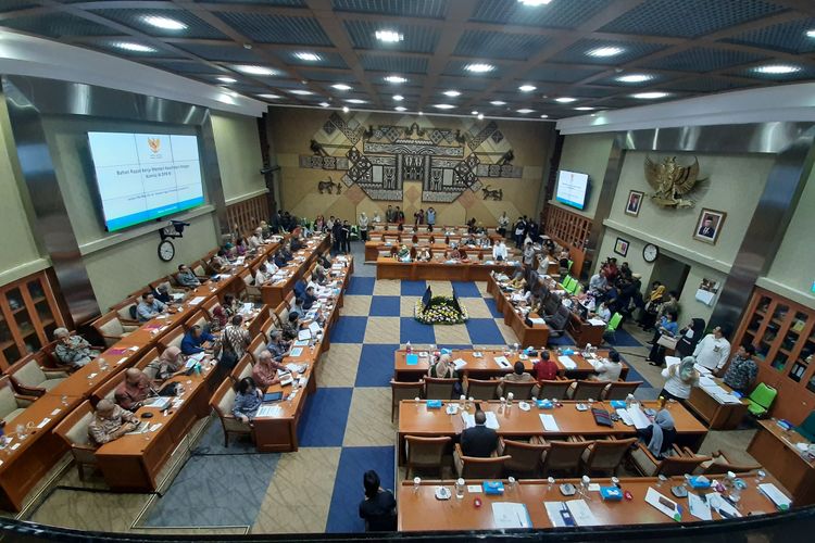 Rapat Dengar Pendapat (RDP) antara Menteri Kesehatan Terawan Agus Putranto, Dirut BPJS Kesehatan Fahmi Idris dengan Komisi IX DPR, di Ruang Rapat komisi IX DPR, Jakarta, Senin (20/1/2020).