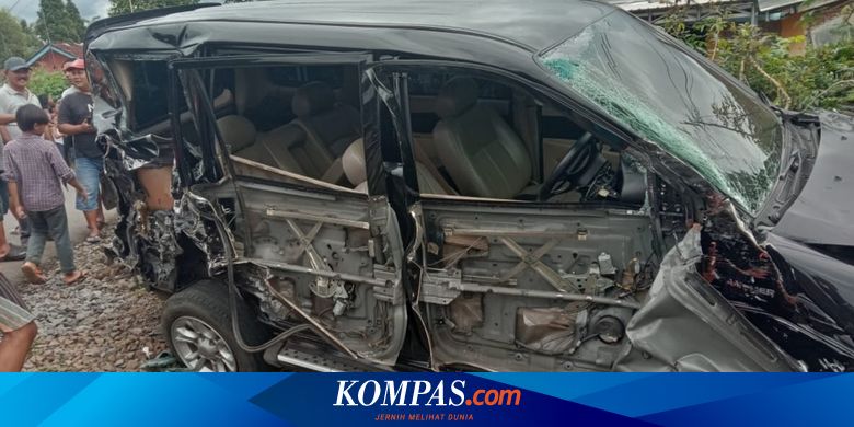Mobil Karyawan BNI Terseret Kereta di Tasikmalaya, 3 Orang Luka