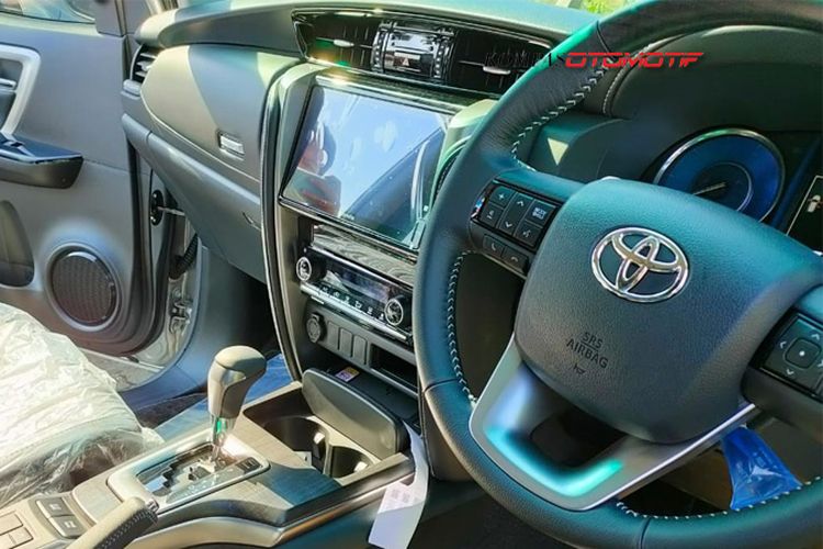 Tampilan baru Toyota Fortuner facelift