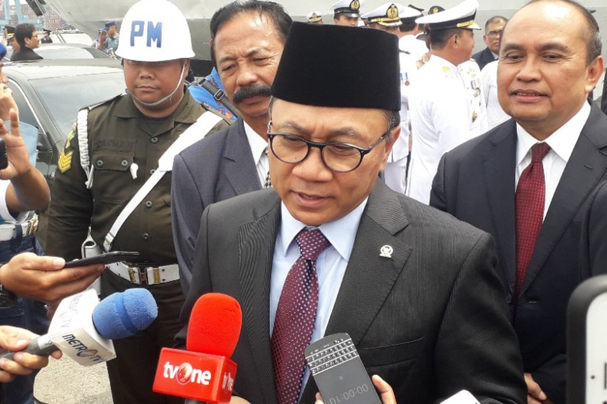 Ketua MPR Zulkifli Hasan di Dermaga JICT 2 Pelabuhan Tanjung Priok, Sabtu (10/10/2018).