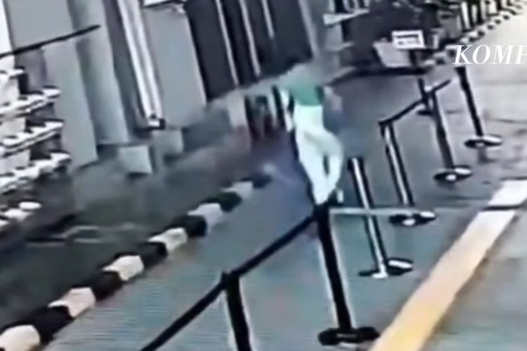 Dua Wanita Ditangkap Saat Hendak Selundupkan Sabu ke Rutan Salemba