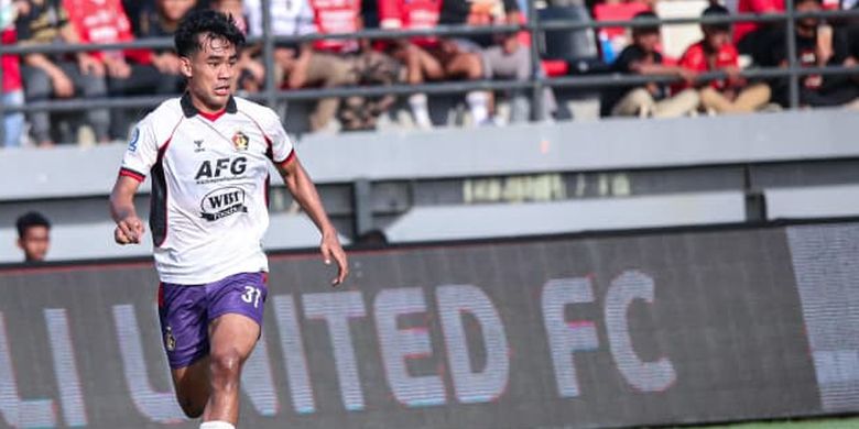 Pemain muda Persik Kediri di Super League 2025-2026, Wigi Pratama.
