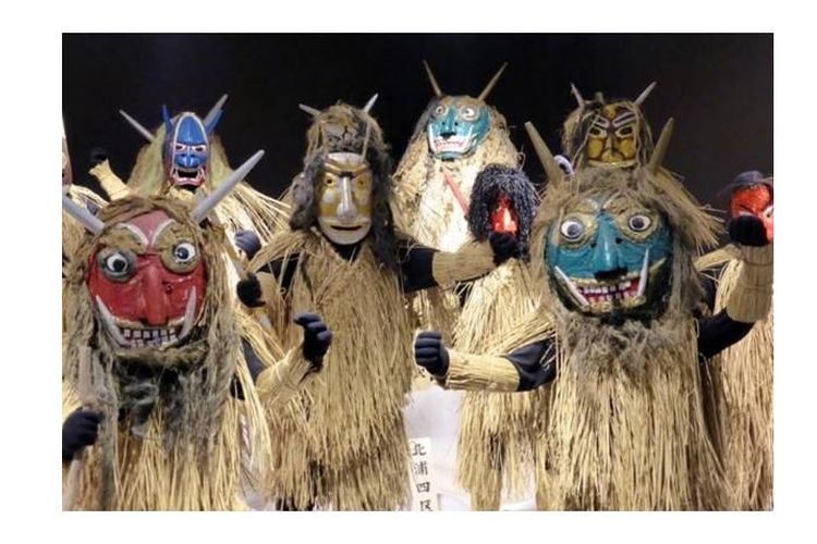 Topeng dan kostum Namahage ditampilkan di Museum Namahage di Oga, Prefektur Akita, Jepang 8 Februari 2019.