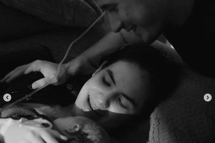 Ini Nama Anak Pertama Steffi Zamora dan Nino Fernandez