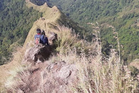 Ditemukan Telungkup di Jurang Gunung Piramid, Jasad Multazam Berhasil Dievakuasi Tim SAR