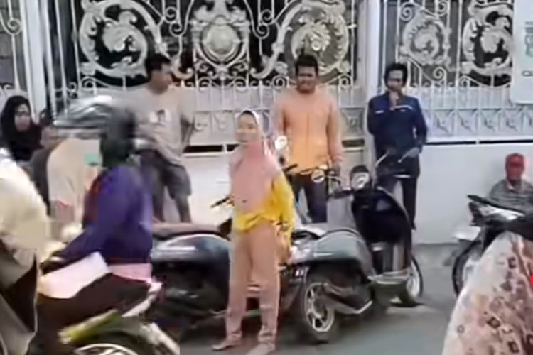 Bansos Anak Dicoret, Ibu di Makassar Marah di Kantor Lurah hingga Ngaku Bandar Sabu