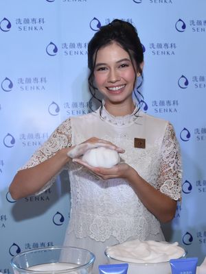 Brand ambassador Senka, aktris Yuki Kato.