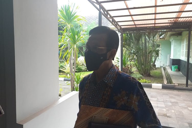 Sultan ditemui di Kompleks Kepatihan, Kota Yogyakarta terkait pertemuan dengan Menteri BUMN Senin (21/2/2022)
