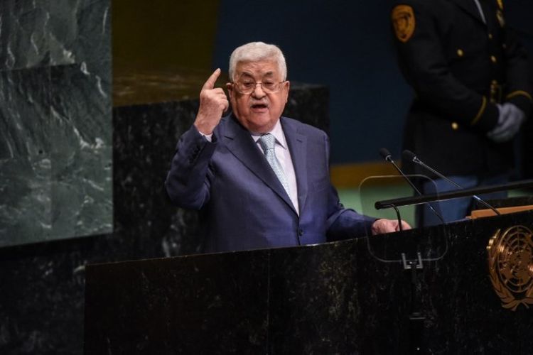 Presiden Palestina Mahmoud Abbas menyampaikan pidato di Sidang Umum PBB pada Kamis (27/9/2018), di New York City, Amerika Serikat. (AFP/Stephanie Keith)