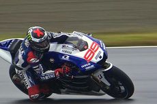 Lorenzo Taklukkan Motegi yang Basah dan Raih 