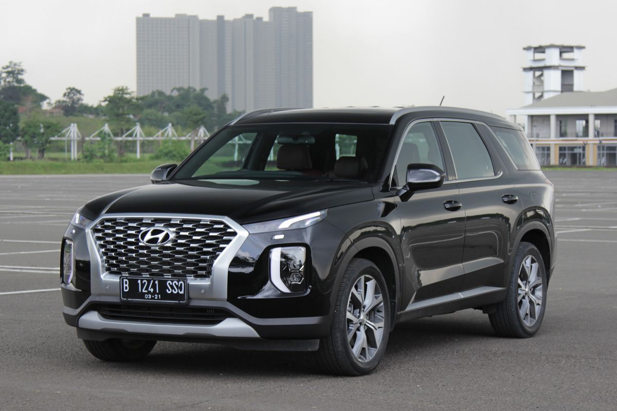 Kompas.com menjajal SUV Hyundai Palisade Signature AWD. Hyundai menawarkan kenyamanan dan fitur khas kendaraan premium