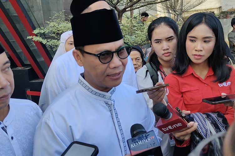 Ketua DPP PDI-P Ahmad Basarah ditemui di Masjid At-Taufiq, Lenteng Agung, Jakarta Selatan, Rabu (10/4/2024).