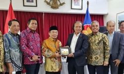 Delegasi GKSB DPR RI-Parlemen Chile Berkunjung ke KBRI Chile