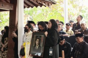 Megawati hingga Pramono Anung Hadiri Pemakaman Guruh Soekarnoputra di Karet Bivak