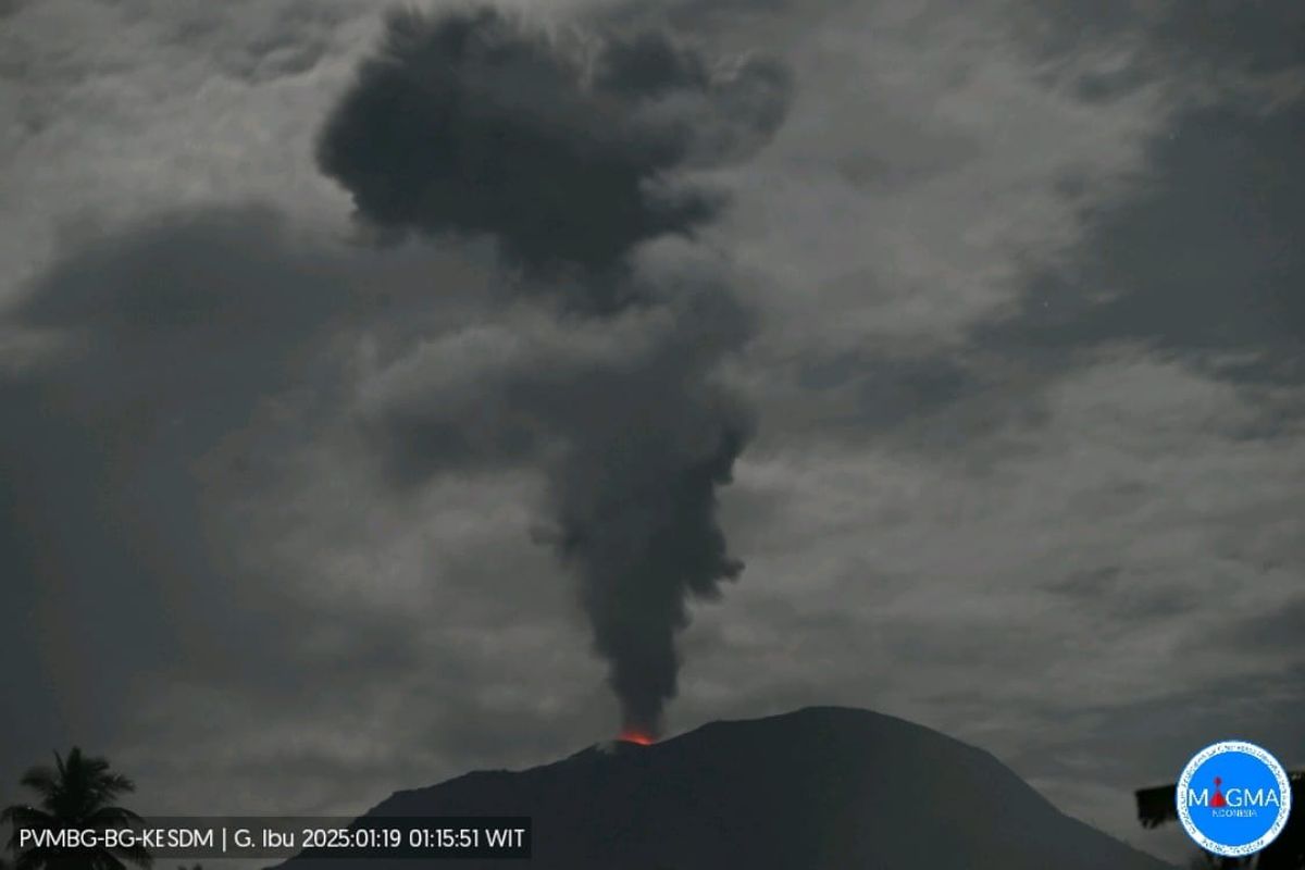 Gunung Ibu Kembali Alami Erupsi Disertai Gemuruh