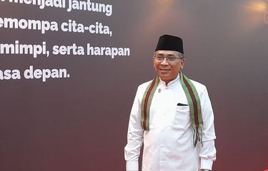 Ketua Umum Pengurus Besar Nahdlatul Ulama (PBNU) Yahya Cholil Staquf di Menara Kompas, Jakarta, Senin (30/1/2023).
