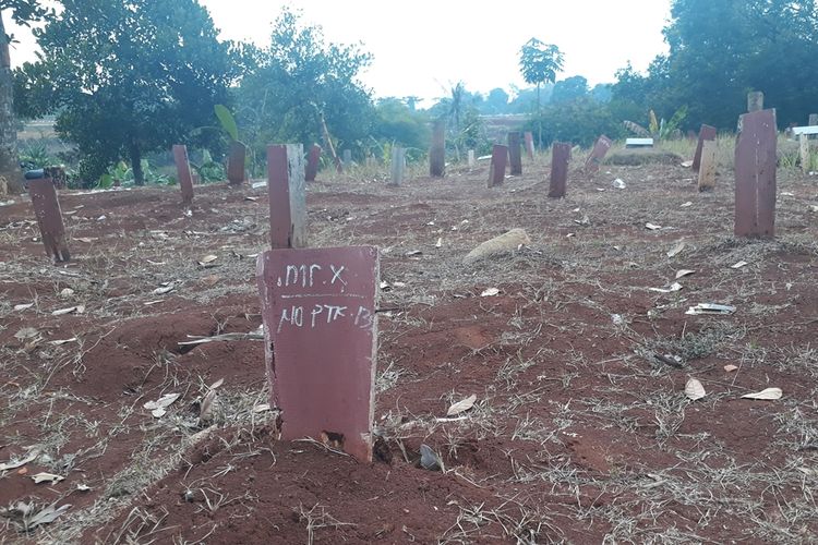 Area pemakaman tunawan atau Mr. X di Tempat Pemakaman Umum (TPU) Pondok Ranggon, Cipayung, Jakarta Timur, Selasa (15/10/2019).