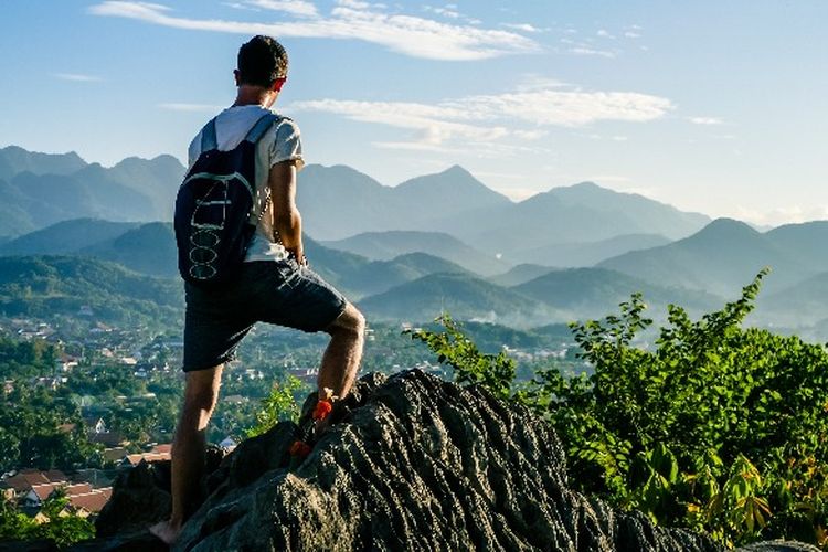 Pemandangan indah dari puncak Gunung Phousi, Luang Prabang, Laos (Dok. Scoot)