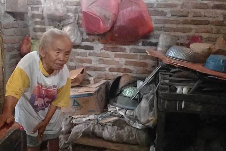 Mbah Semi (KOMPAS.COM/SUKOCO)