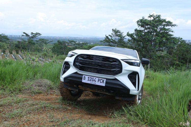 Uji ketangguhan Isuzu mu-X 4x4
