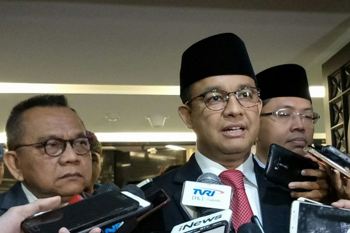Gubernur DKI Jakarta Anies Baswedan di Gedung DPRD DKI Jakarta, Jalan Kebon Sirih, Kamis (16/11/2017).