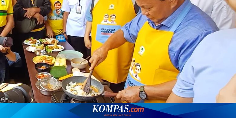 Momen Prabowo Bikin Nasi Goreng di Acara Lomba Masak Partai Golkar
