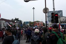 Demo di Istana Negara, Massa dari Aliansi Mahasiswa Blokade Simpang Harmoni