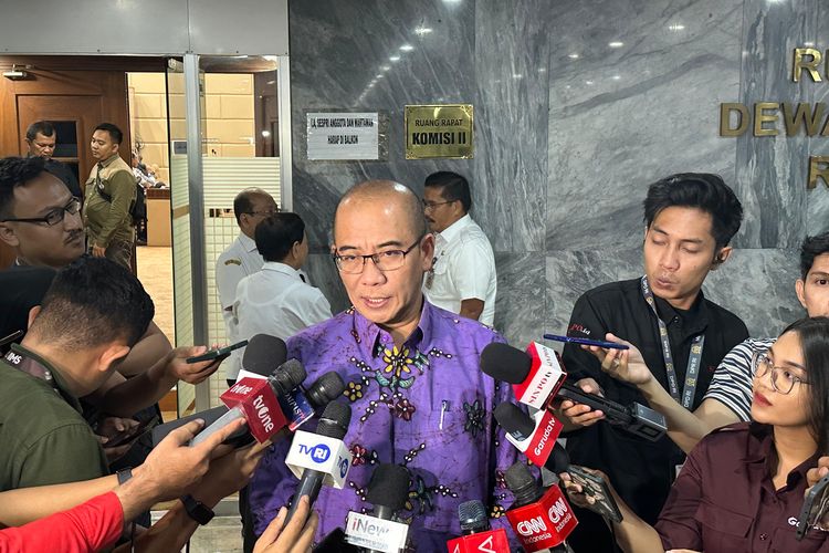 Ketua KPU Hasyim Asy'ari saat ditemui di Gedung DPR, Senayan, Jakarta, Rabu (15/5/2024). 