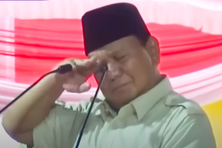 Tangkapan layar KompasTV ekspresi Prabowo Subianto singgung Anies yang memberinya nilai 11 dari 100 saat debat cares ketiga. 