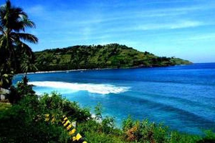 Pantai Malimbu, di Pulau Lombok, NTB.