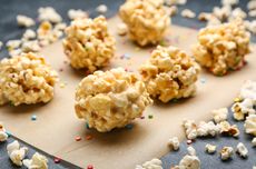 Resep Popcorn Balls, Camilan Simpel untuk Nonton Bola