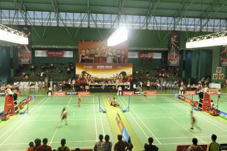 Suasana hari kedua Final Audisi Umum Djarum Beasiswa Bulu Tangkis 2017 di GOR PB Djarum, Jati, Kudus, Jawa Tengah, Sabtu (9/9/2017).