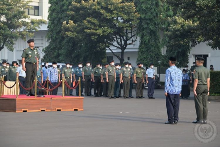 Kementerian Pertahanan meningkatkan pengamanan dan kewaspadaan di lingkungan satker Kementerian Pertahanan dan sekitarnya. 