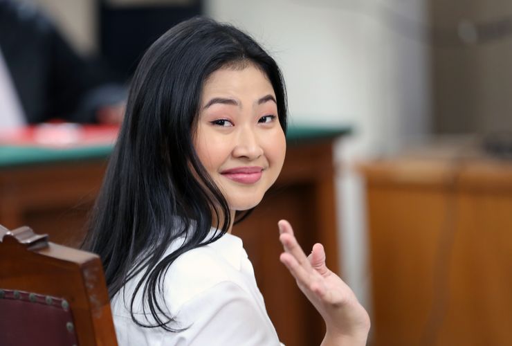 BERITA FOTO: Momen Laras Faizati Divonis Bebas Bersyarat, Langsung Menangis di Pelukan Ibu