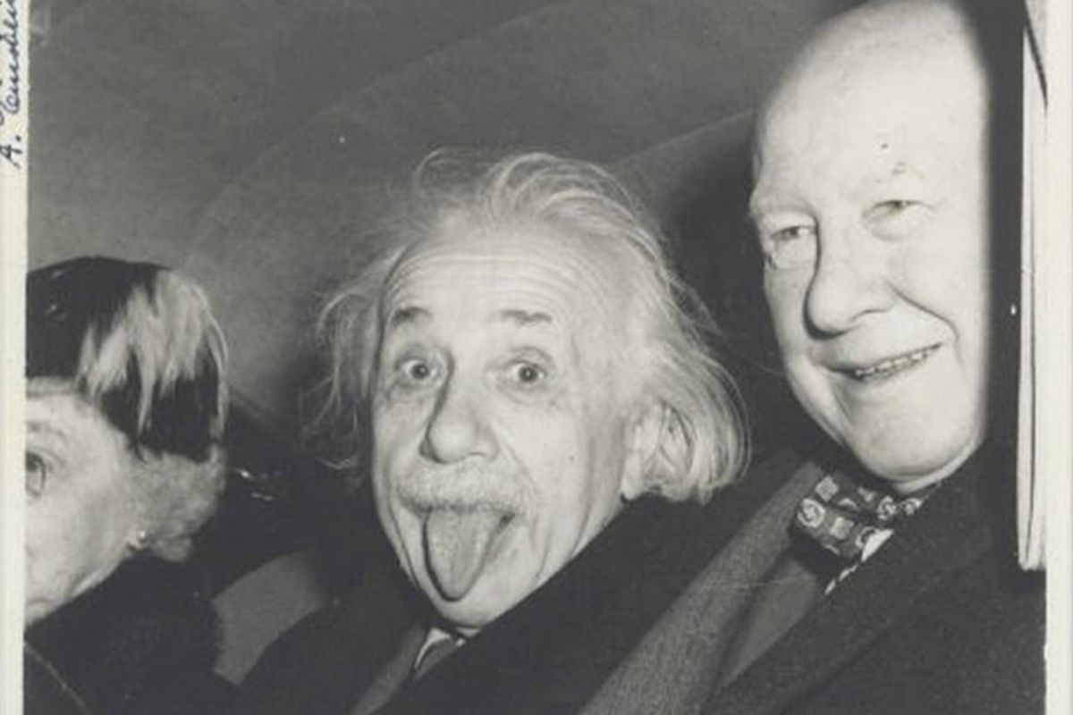 Foto Albert Einstein yang terjual seharga 125.000 dollar AS.