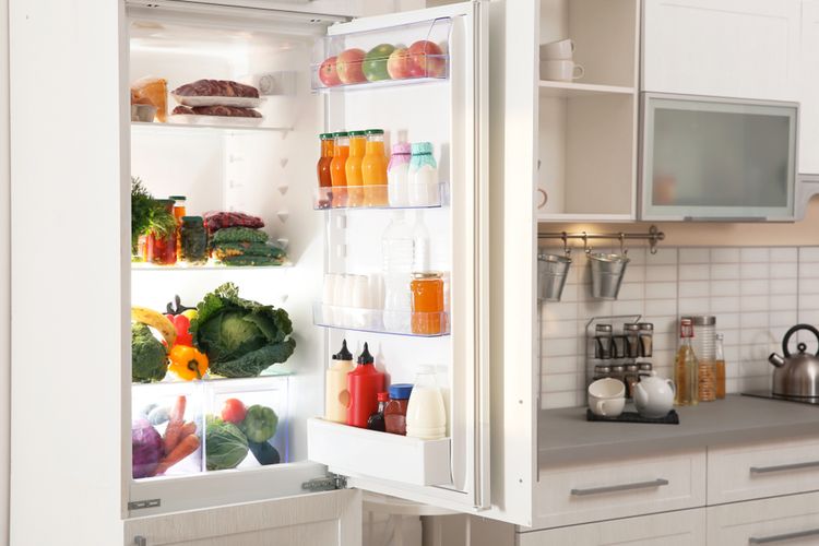 Ada beberapa buah yang tidak perlu disimpan di kulkas, seperti pisang, jeruk, dan alpukat.