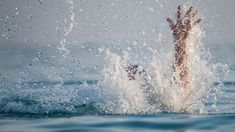 Histeris, Ibu di Lamongan Terjun ke Kali Pasinan Demi Selamatkan Anaknya yang Terseret Arus