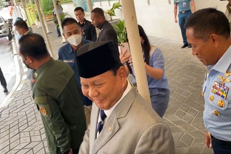 Menteri Pertahanan Prabowo Subianto ditemui di Gedung DPR RI, Senayan, Jakarta, Selasa (6/12/2022). 