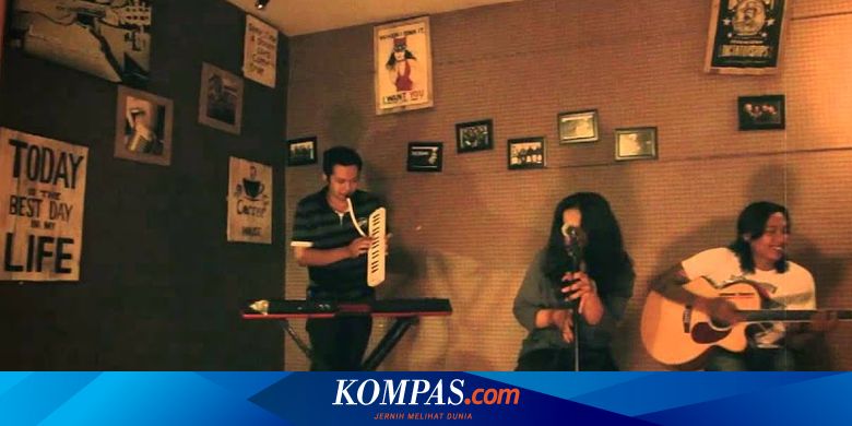 Lirik Dan Chord Lagu Tetep Mekenyem Leeyonk Sinatra