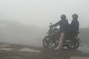 Tahun Baru di Puncak, Wisatawan Wajib Waspada Kabut Tebal dan Jalan Licin