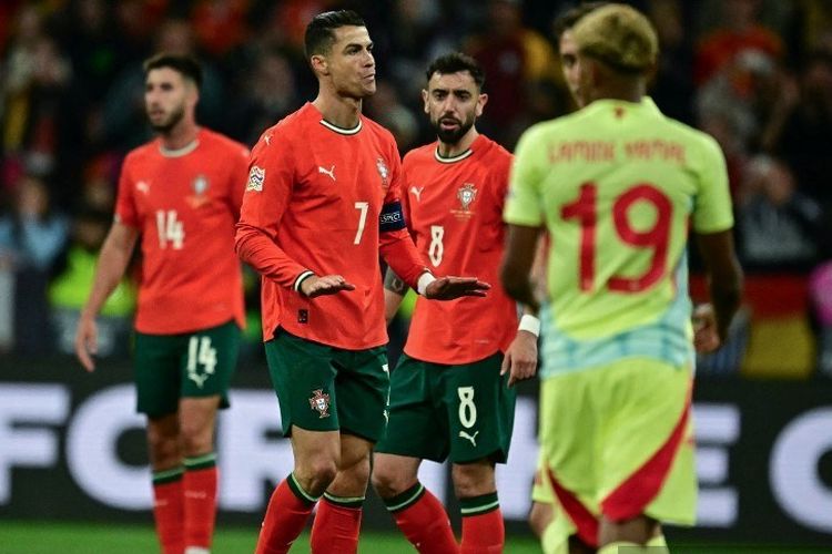 Pesan Cristiano Ronaldo untuk Lamine Yamal Usai Portugal Juara UEFA Nations League