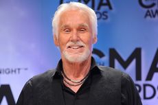 Lirik dan Chord Lagu You Decorated My Life - Kenny Rogers