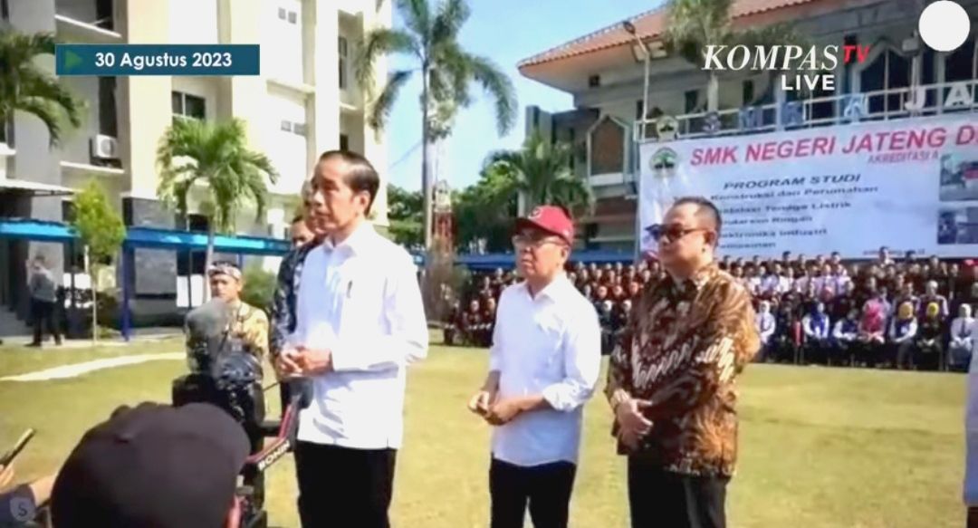 Atasi Polusi Jangka Panjang, Jokowi Dorong Publik Pindah ke Kendaraan Listrik dan Transportasi Massal