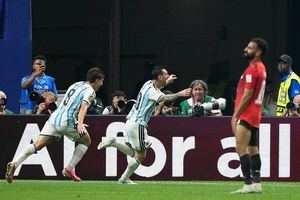 Moh Salah Kumpulkan Pemain Mesir Usai Kalah Dramatis 2-3 dari Argentina, Sampaikan Pesan Ini