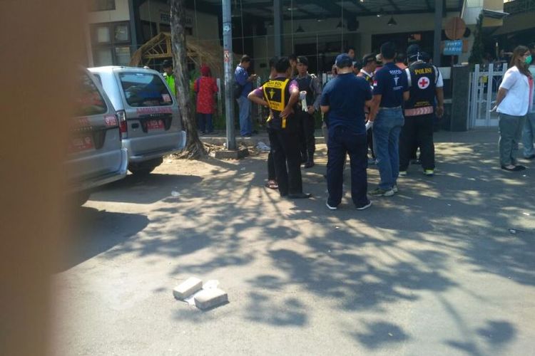 Ledakan bom terjadi di tiga gereja di Surabaya, Jawa Timur, Minggu (13/5/2018). Ledakan pertama terjadi di Gereja Katolik Santa Maria Tak Bercela di kawasan Ngagel, Gubeng, sekitar pukul 07.30 WIB.