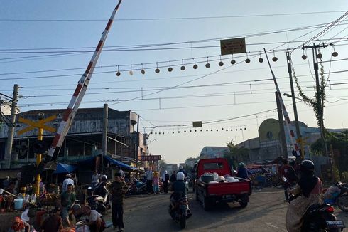 Semrawut dan Bikin Macet, Pelintasan Sebidang Pasar Rangkasbitung Bakal Ditutup
