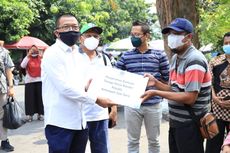 Bantu Pelaku Usaha Hadapi Dampak PPKM, Kemenaker Bagikan Bantuan pada TKM