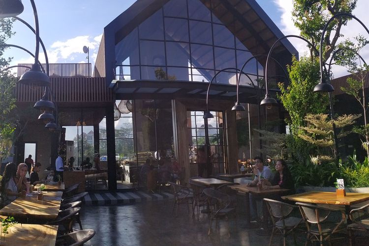 5 Kafe Instagramable Terbaru Di Kota Malang Konsep Industrial Sampai Secret Garden Halaman All Kompas Com