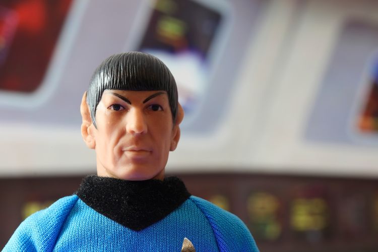 Action figure Mr Spock dari serial televisi dan film Star Trek yang diproduksi Mego Toys.