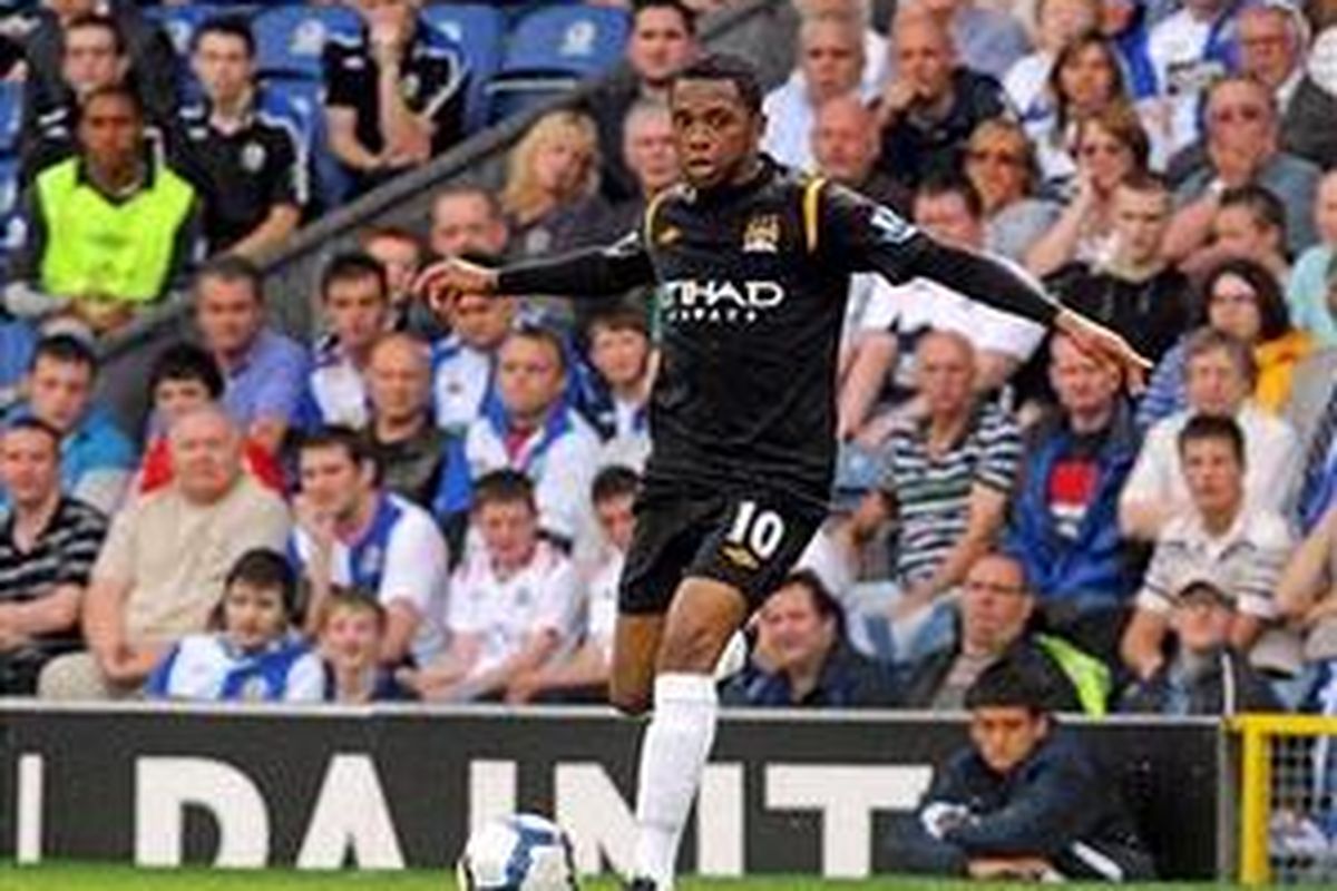 Penyerang Manchester City, Robinho.